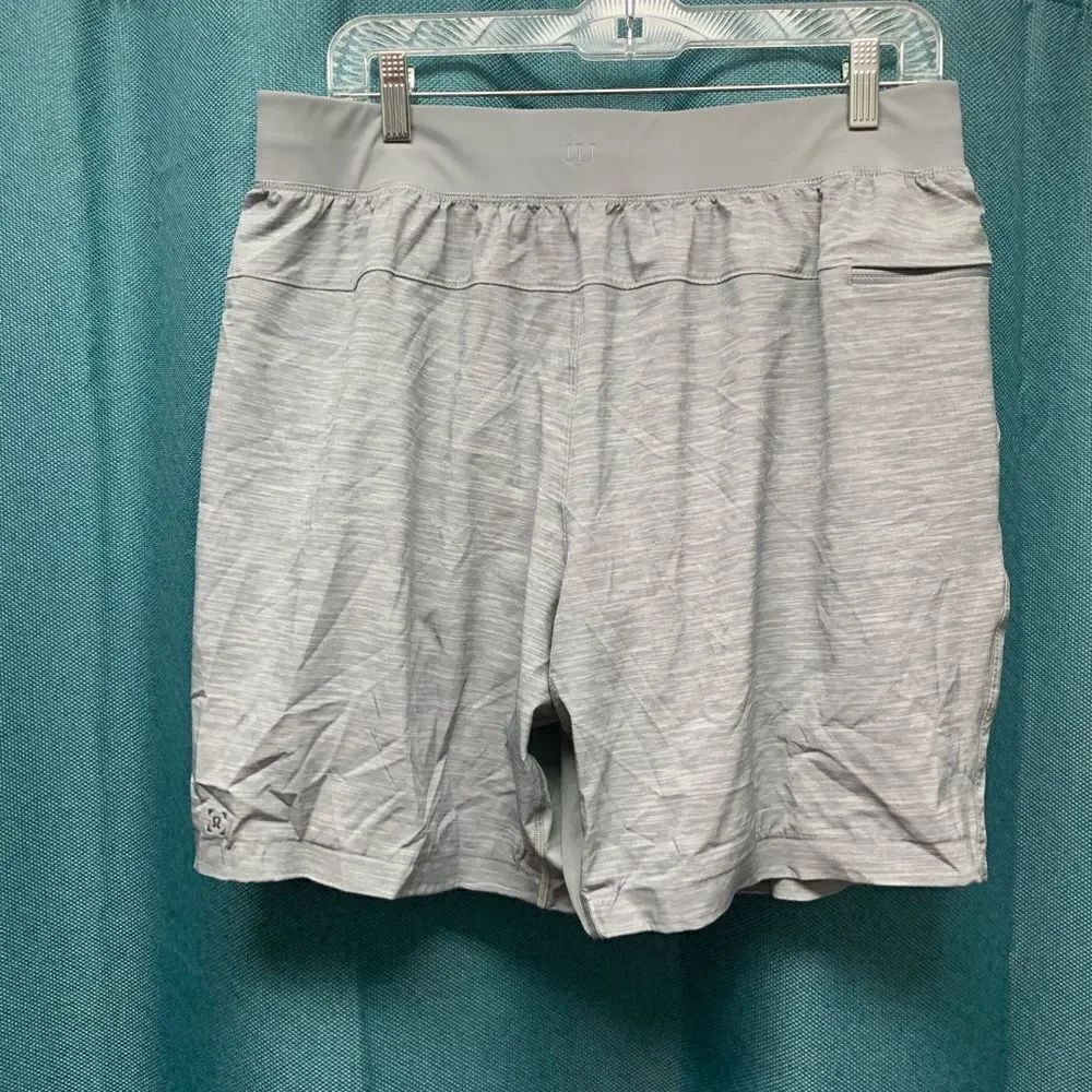 Lululemon Gray Lined Training Shorts Size Large